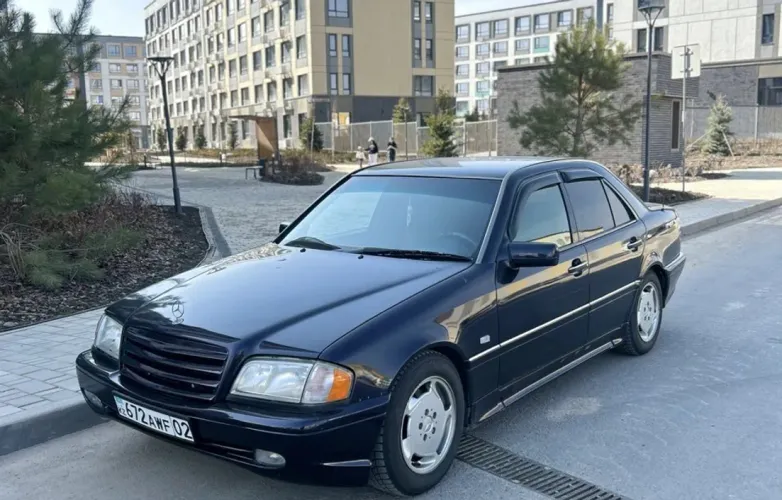 фото Mercedes-Benz C-Класс 1997 года с пробегом за 3000000 тенге в undefined