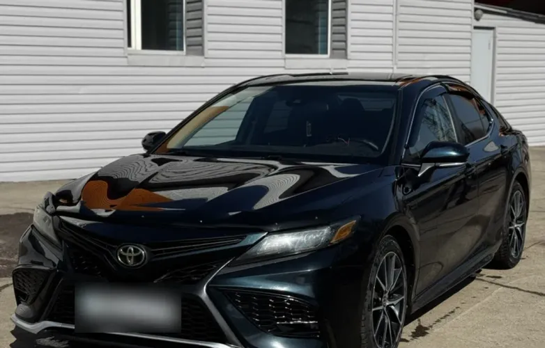 фото Toyota Camry 2021 года с пробегом за 13000000 тенге в undefined