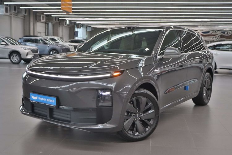 фото LiXiang L6 2025 года с пробегом за 22500000 тенге в undefined