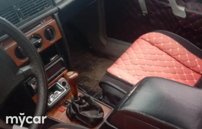 фото Mercedes-Benz 190 (W201) 1993 года с пробегом за 1100000 тенге в undefined