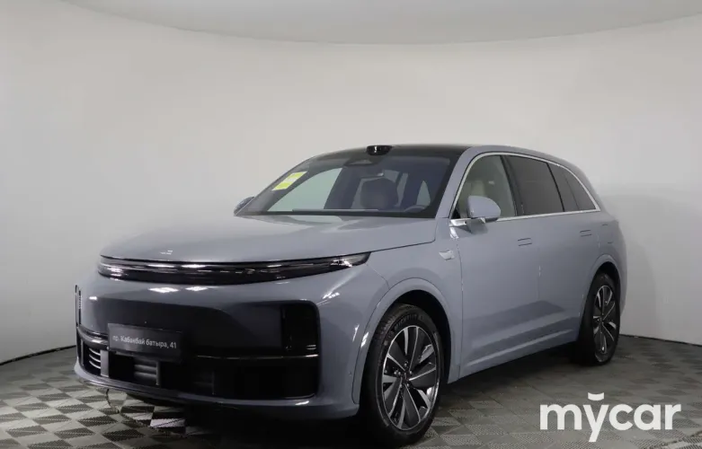 фото LiXiang L7 2025 года с пробегом за 28950000 тенге в undefined