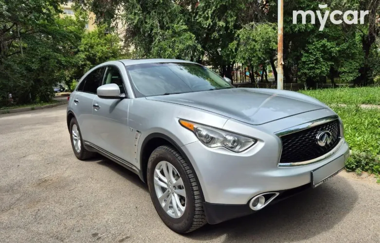 фото Infiniti QX70 2017 года с пробегом за 10850000 тенге в undefined