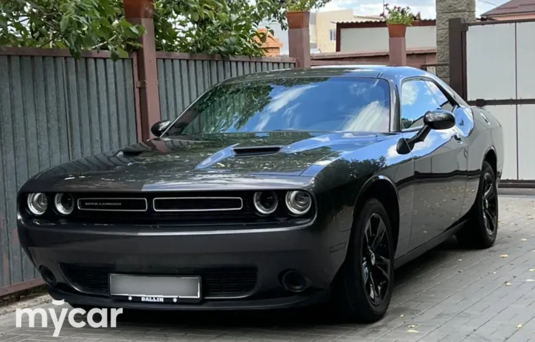 фото Dodge Challenger 2023 года с пробегом за 22000000 тенге в undefined