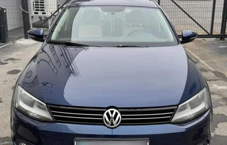 фото Volkswagen Jetta 2014 года с пробегом за 5400000 тенге в undefined