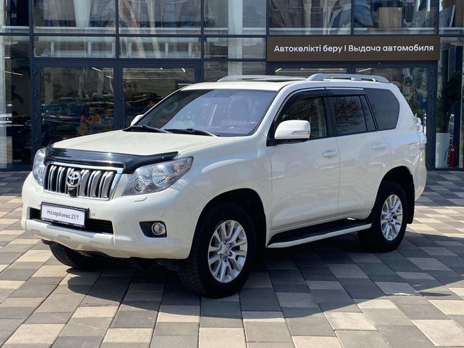 фото Toyota Land Cruiser Prado 2011 года с пробегом за 15990000 тенге в undefined