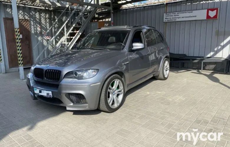 фото BMW X5 M 2012 года с пробегом за 18000000 тенге в undefined