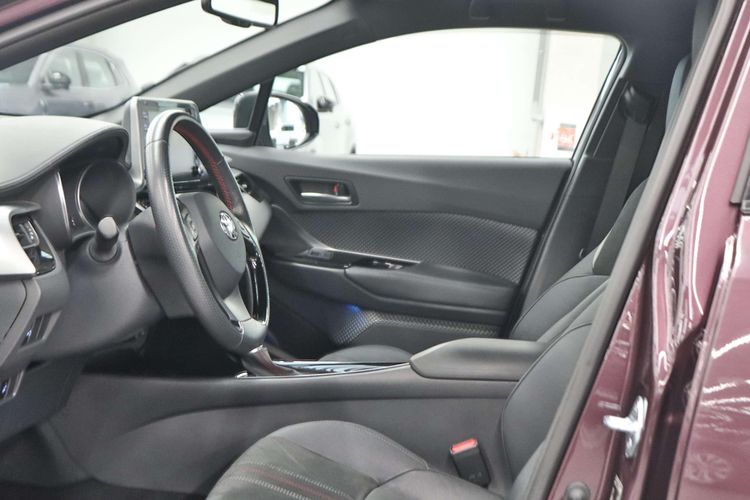 фото Toyota C-HR 2022 года с пробегом за 14200000 тенге в undefined