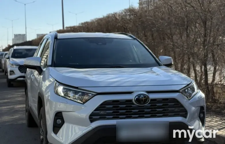 фото Toyota RAV4 2025 года с пробегом за 17500000 тенге в undefined