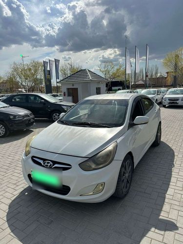 фото Hyundai Accent 2013 года с пробегом за 4200000 тенге в undefined