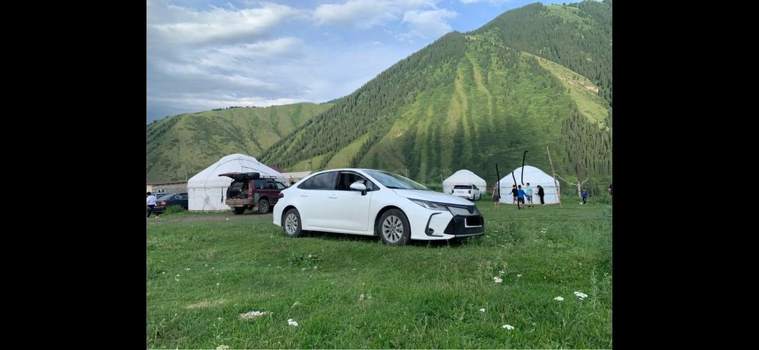 фото Toyota Corolla 2023 года с пробегом за 10000000 тенге в undefined