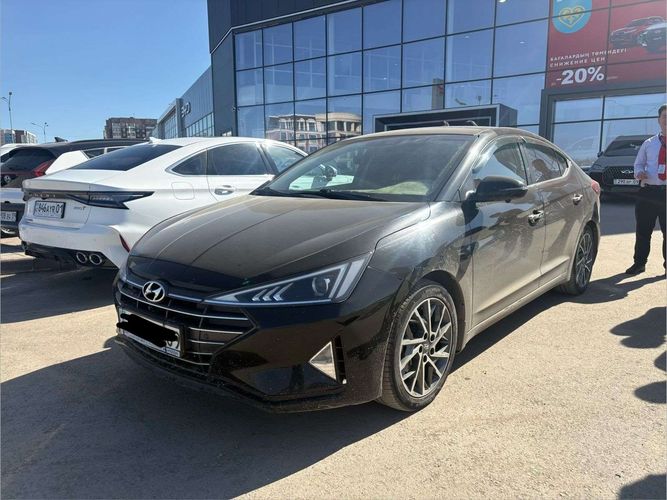 фото Hyundai Elantra 2019 года с пробегом за 10000000 тенге в undefined