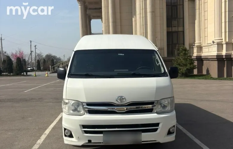 фото Toyota Hiace 2013 года с пробегом за 11000000 тенге в undefined