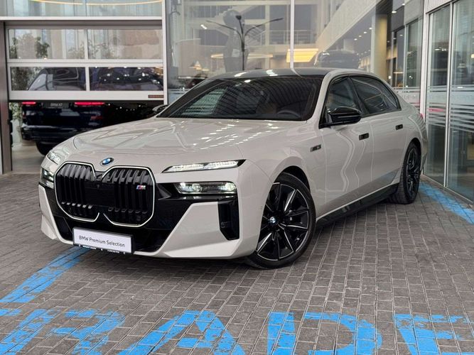 фото BMW i7 2023 года с пробегом за 83000000 тенге в undefined