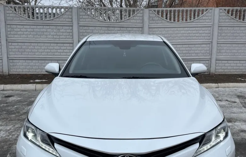 фото Toyota Camry 2018 года с пробегом за 12000000 тенге в undefined