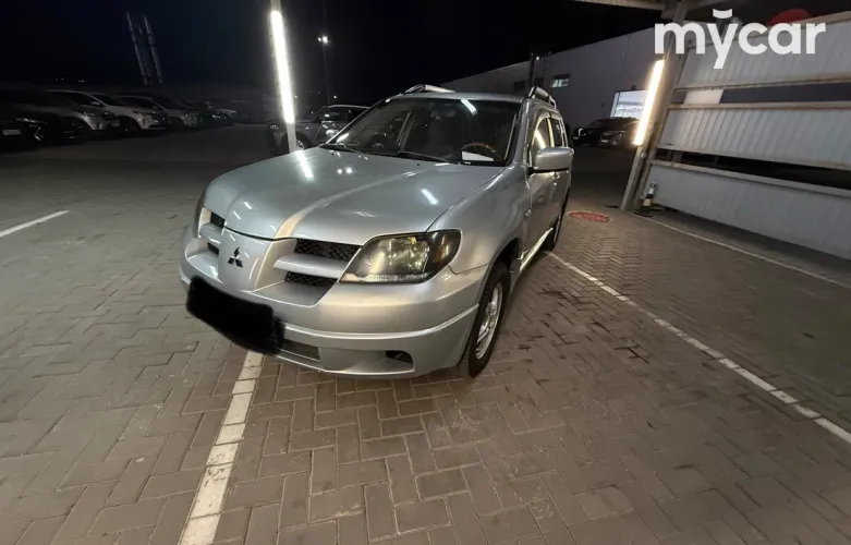 фото Mitsubishi Outlander 2004 года с пробегом за 4000000 тенге в undefined