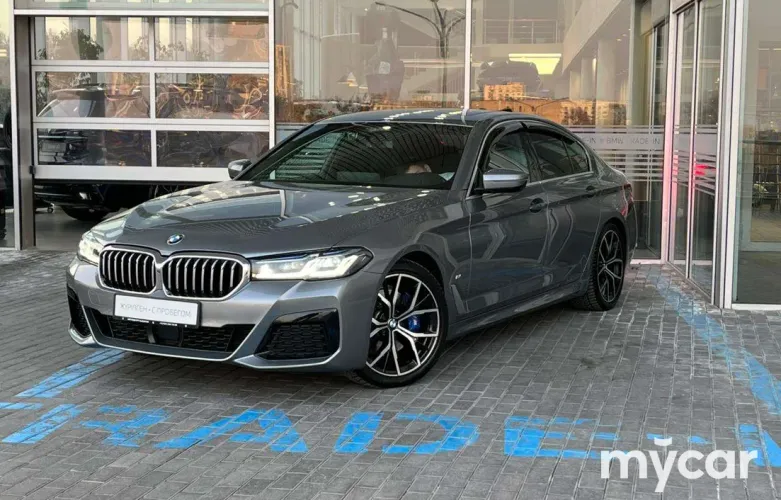 фото BMW 5 серия 2023 года с пробегом за 28000000 тенге в undefined
