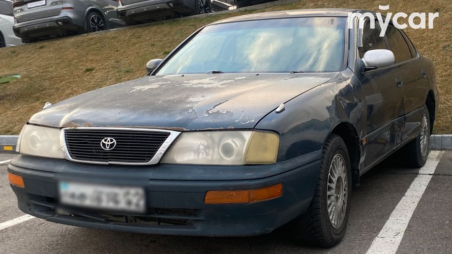 фото Toyota Avalon 1997 года с пробегом за 3000000 тенге в undefined