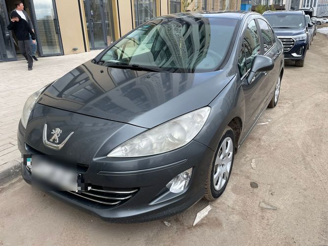фото Peugeot 408 2014 года с пробегом за 2800000 тенге в undefined