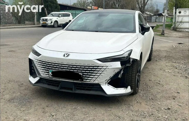 фото Changan UNI-V 2023 года с пробегом за 8200000 тенге в undefined