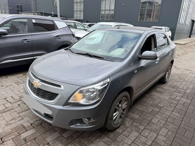 фото Chevrolet Cobalt 2022 года с пробегом за 4500000 тенге в undefined