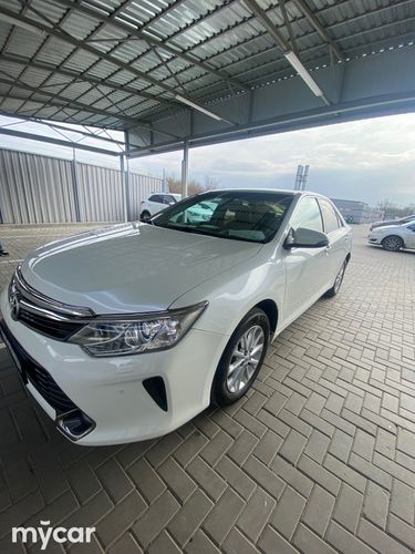 фото Toyota Camry 2015 года с пробегом за 10000000 тенге в undefined