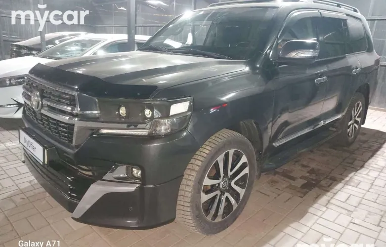 фото Toyota Land Cruiser 2010 года с пробегом за 14000000 тенге в undefined