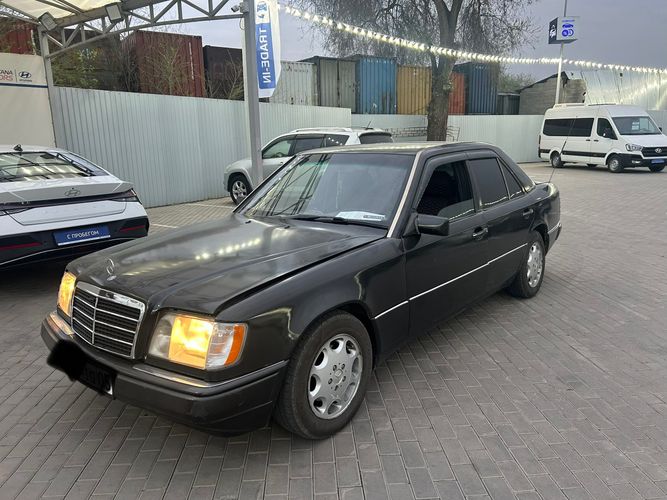 фото Mercedes-Benz E-Класс 1992 года с пробегом за 1400000 тенге в undefined