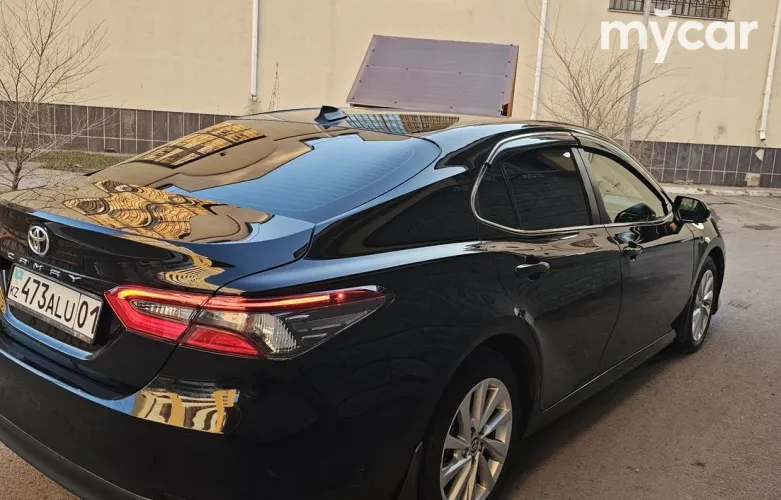 фото Toyota Camry 2023 года с пробегом за 15990000 тенге в undefined