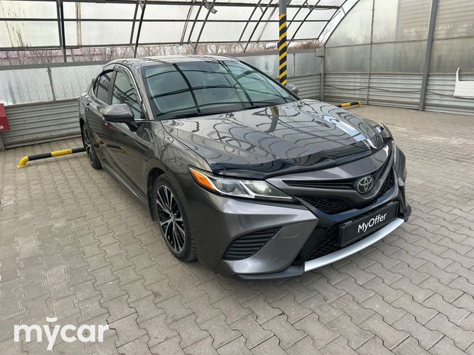фото Toyota Camry 2019 года с пробегом за 12000000 тенге в undefined