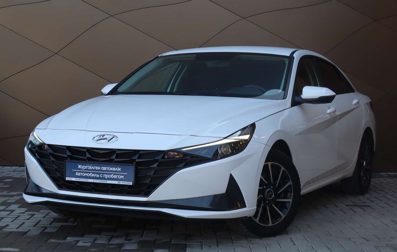фото Hyundai Elantra 2023 года с пробегом за 7990000 тенге в undefined