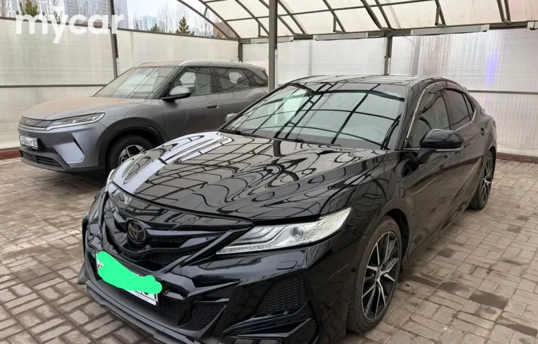 фото Toyota Camry 2021 года с пробегом за 14000000 тенге в undefined