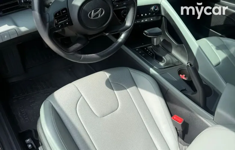 фото Hyundai Elantra 2024 года с пробегом за 10600000 тенге в undefined