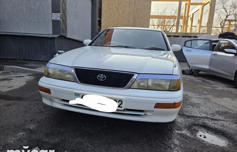 фото Toyota Avalon 1995 года с пробегом за 2200000 тенге в undefined